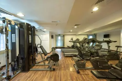 باشگاه هتل پرل سوئیس دبی